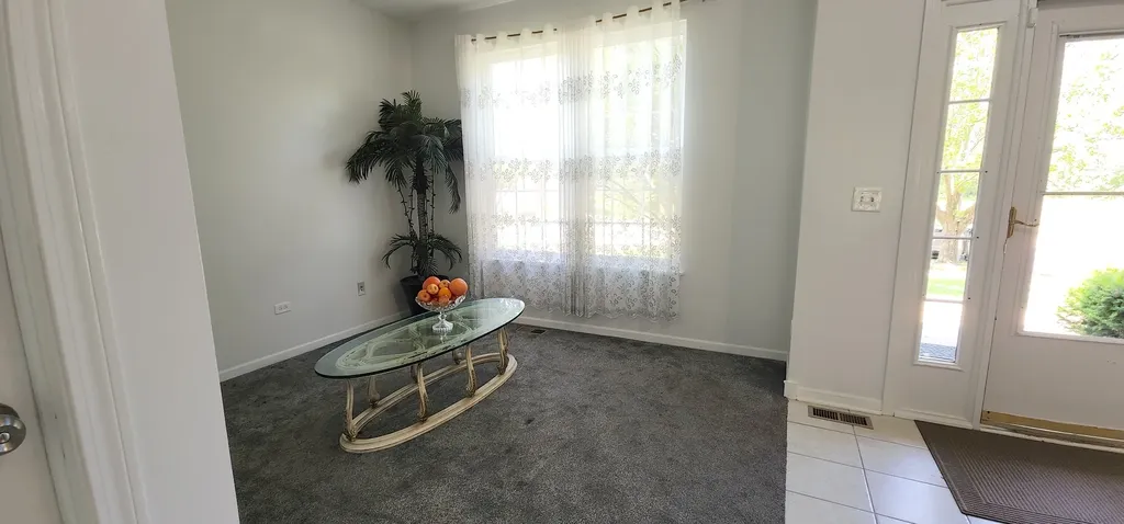 4 Claridge Court Bolingbrook IL 60440