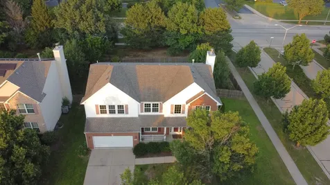 4 Claridge Court Bolingbrook IL 60440