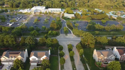 4 Claridge Court Bolingbrook IL 60440