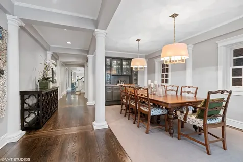 38 East Elm Street Chicago IL 60611