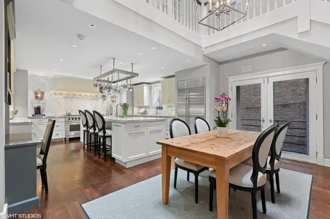 38 East Elm Street Chicago IL 60611