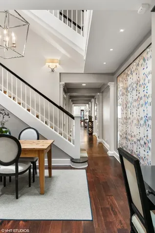 38 East Elm Street Chicago IL 60611