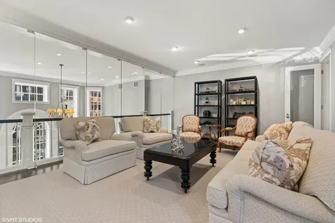38 East Elm Street Chicago IL 60611