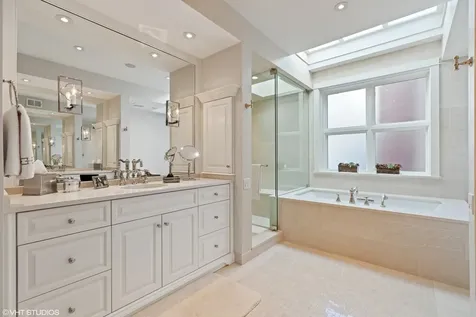 38 East Elm Street Chicago IL 60611