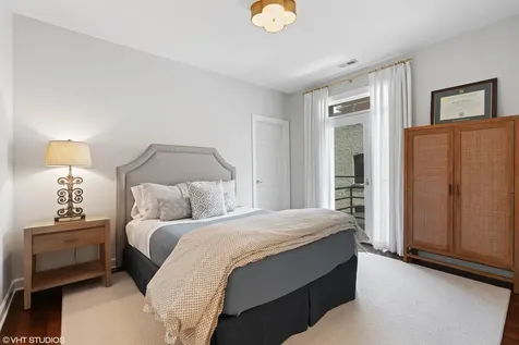 38 East Elm Street Chicago IL 60611