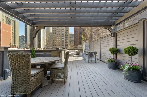 38 East Elm Street Chicago IL 60611
