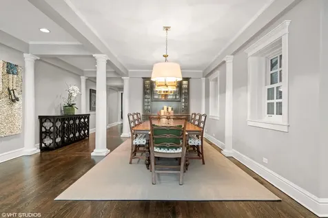 38 East Elm Street Chicago IL 60611