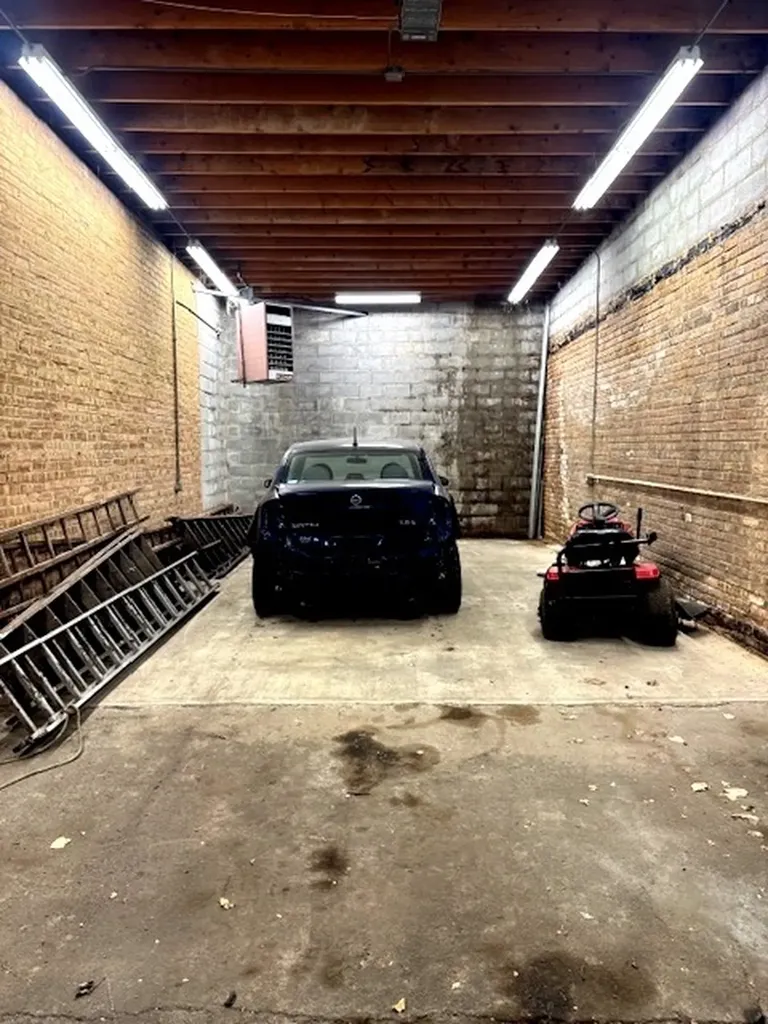 9540 South Vincennes Avenue Chicago IL 60643