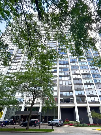 5445 North Sheridan Road Chicago IL 60640