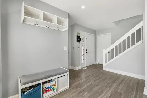 418 Westgate Terrace Streamwood IL 60107
