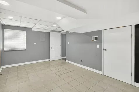 418 Westgate Terrace Streamwood IL 60107