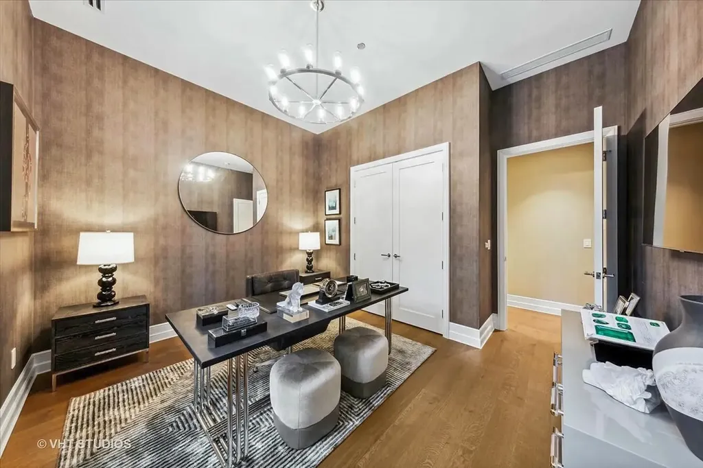 435 North Michigan Avenue Chicago IL 60611