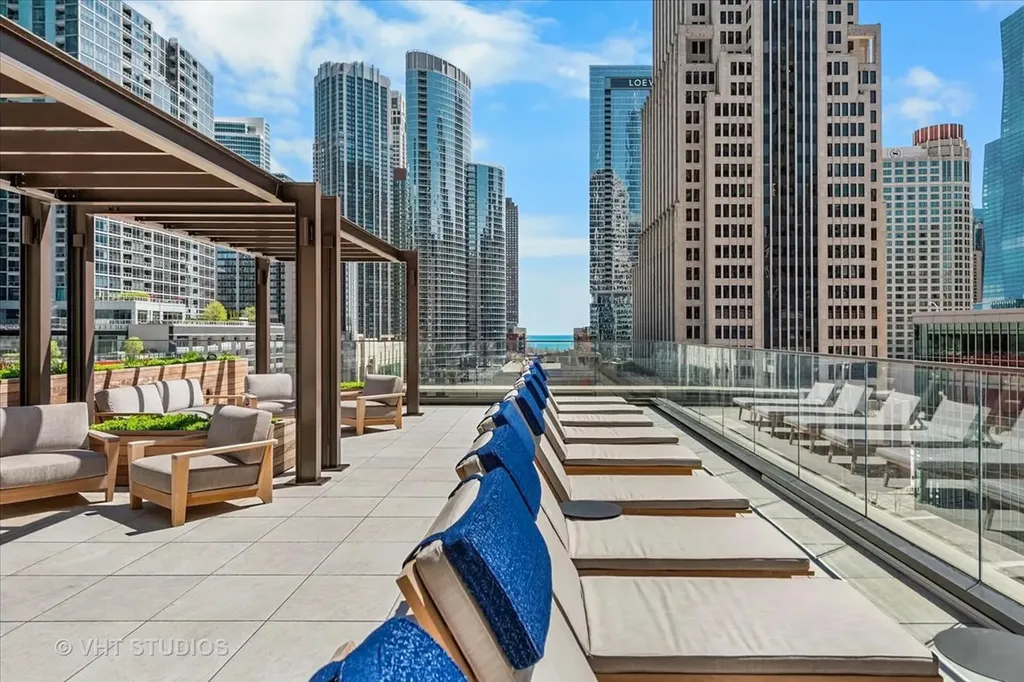 435 North Michigan Avenue Chicago IL 60611