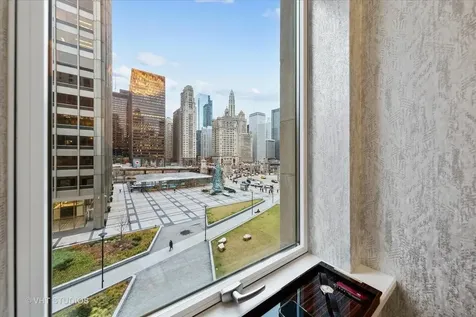 435 North Michigan Avenue Chicago IL 60611