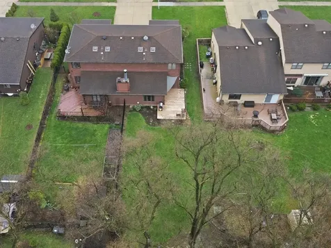 312 Brookdale Drive Bloomingdale IL 60108