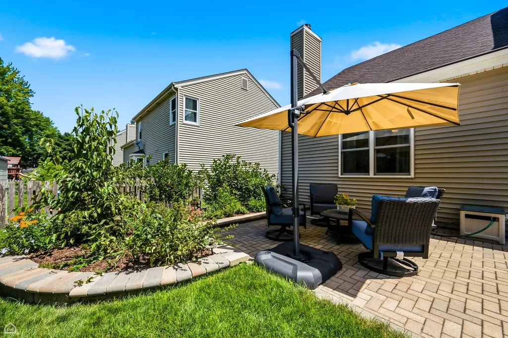 2920 Compton Road Aurora IL 60504