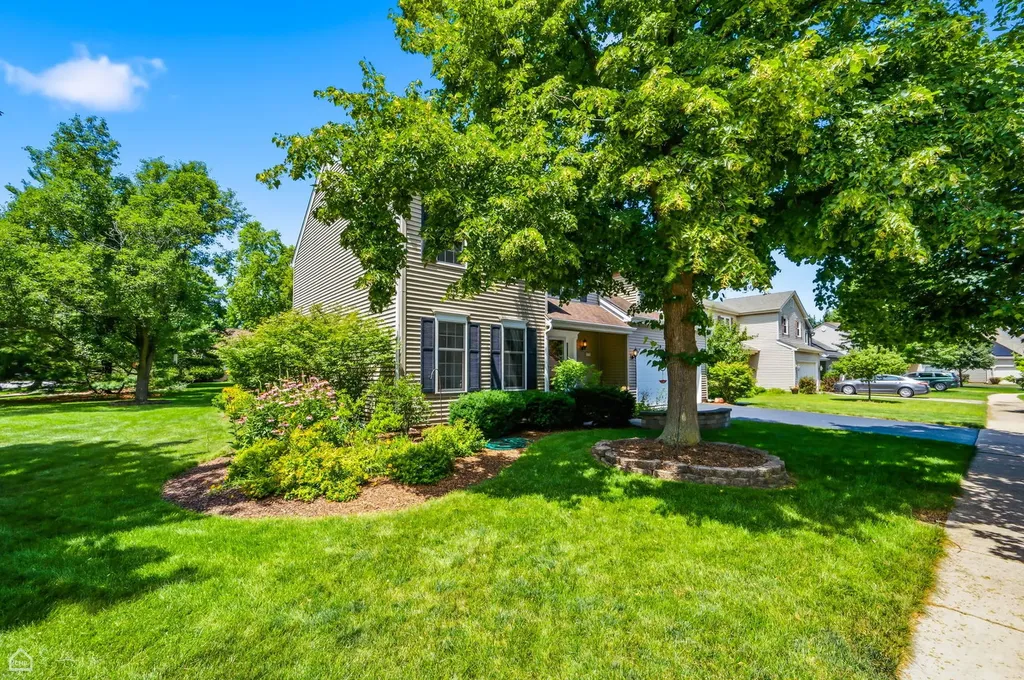 2920 Compton Road Aurora IL 60504