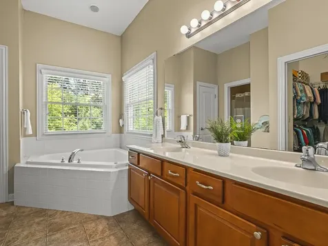 11531 Cross Creek Estates Lane Belvidere IL 61008