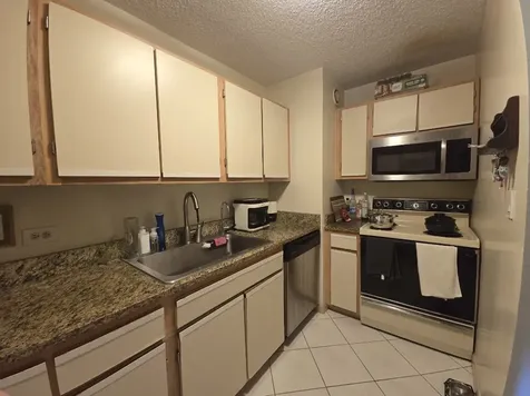 1122 North Clark Street Chicago IL 60610