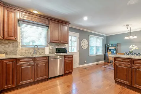 6 South Deerpath Drive Vernon Hills IL 60061