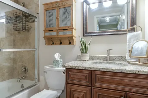 6 South Deerpath Drive Vernon Hills IL 60061
