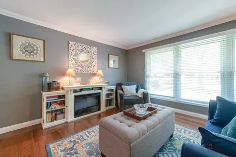 6 South Deerpath Drive Vernon Hills IL 60061