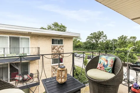 6817 North Olmsted Avenue Chicago IL 60631