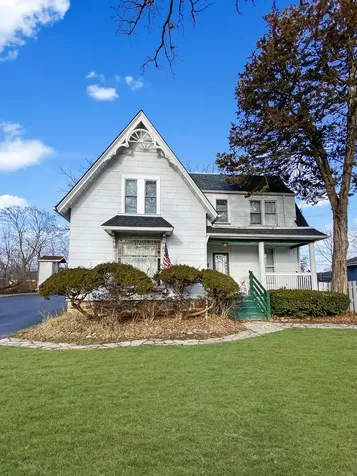 157 Slocum Lake Road Wauconda IL 60084