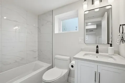 1430 East Emmerson Lane Mount Prospect IL 60056