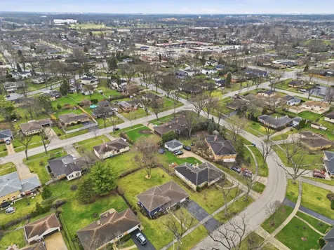 1430 East Emmerson Lane Mount Prospect IL 60056