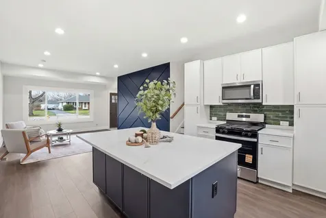 1430 East Emmerson Lane Mount Prospect IL 60056