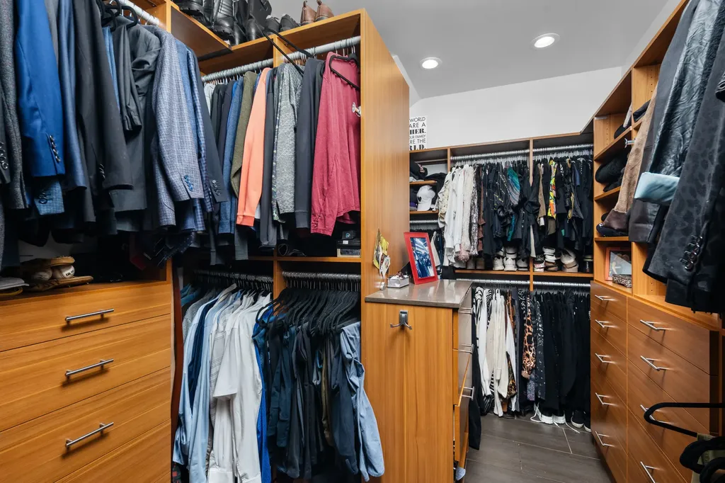 2715 North Bosworth Avenue Chicago IL 60614