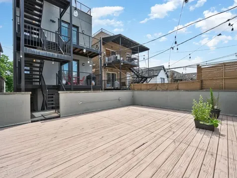 1506 West Superior Street Chicago IL 60642