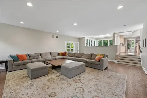 394 Ramsay Road Deerfield IL 60015