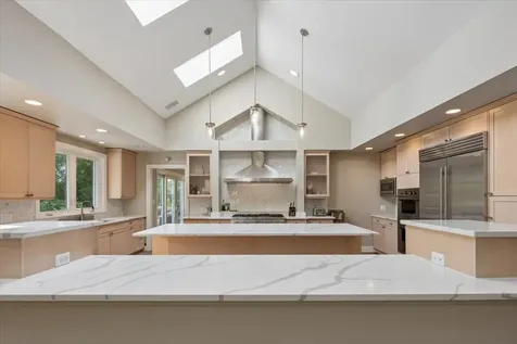 394 Ramsay Road Deerfield IL 60015
