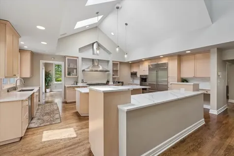 394 Ramsay Road Deerfield IL 60015