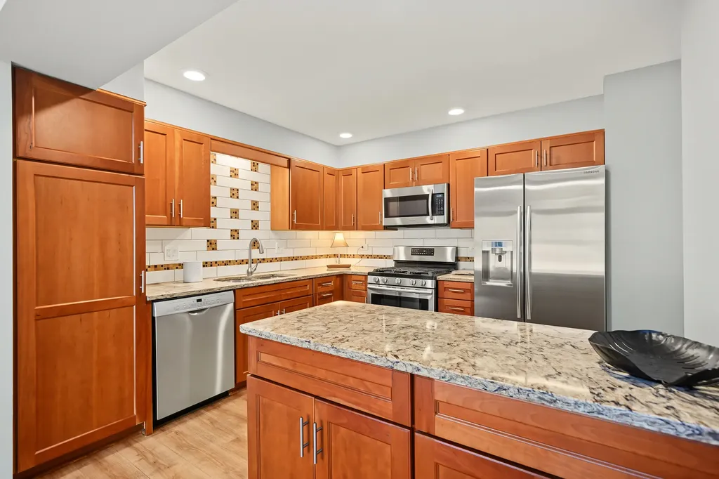 30W023 Laurel Court Warrenville IL 60555