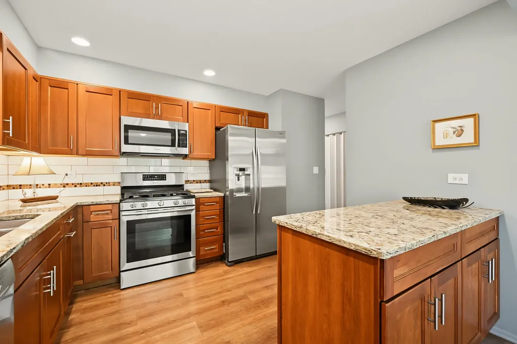 30W023 Laurel Court Warrenville IL 60555