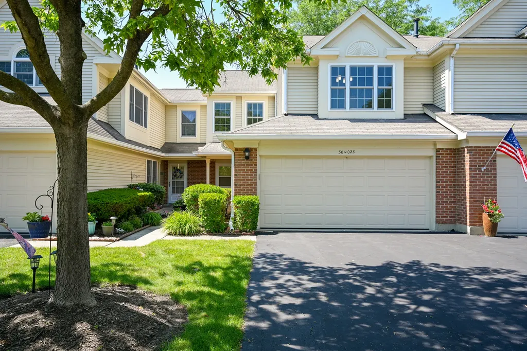 30W023 Laurel Court Warrenville IL 60555
