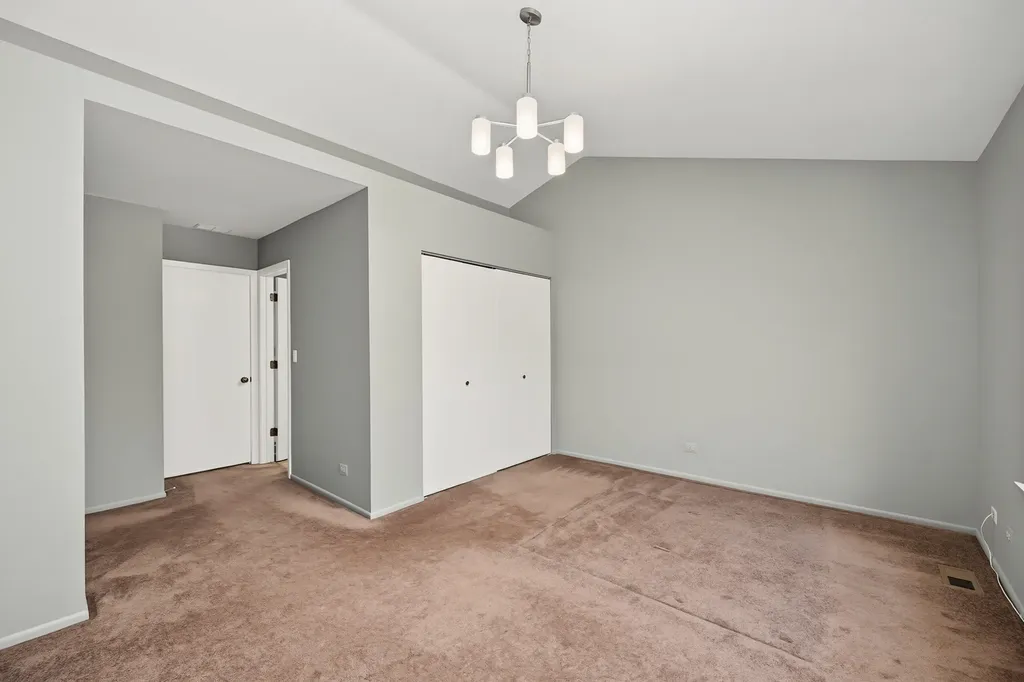 30W023 Laurel Court Warrenville IL 60555