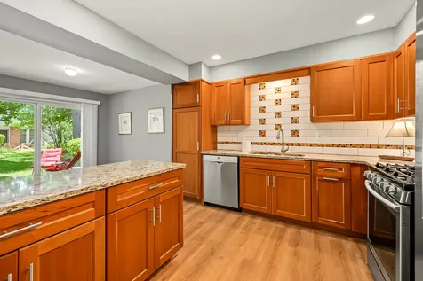 30W023 Laurel Court Warrenville IL 60555