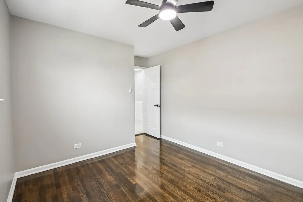3827 West Hayford Street Chicago IL 60652