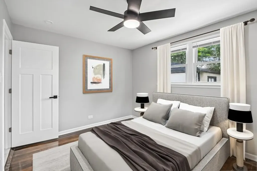 3827 West Hayford Street Chicago IL 60652