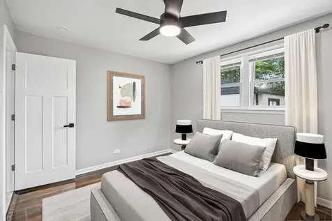 3827 West Hayford Street Chicago IL 60652