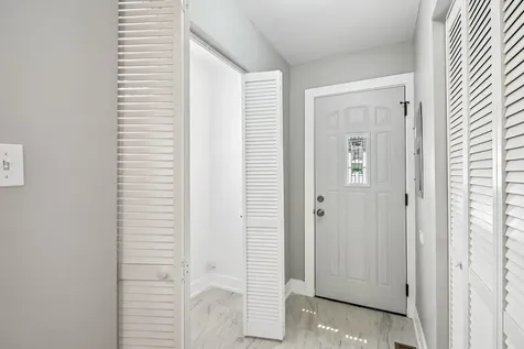 3827 West Hayford Street Chicago IL 60652