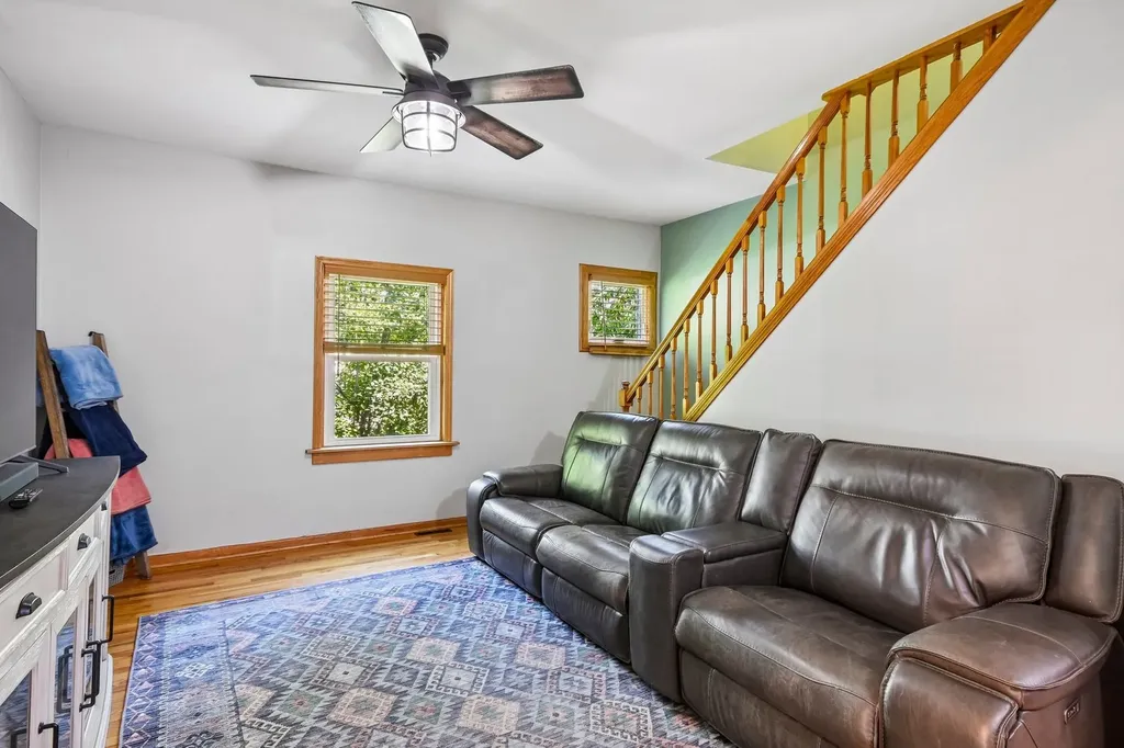 35 West Elm Avenue Roselle IL 60172