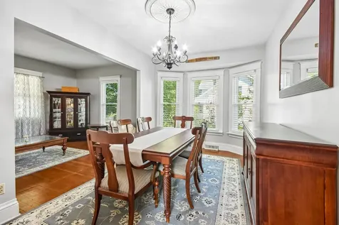 35 West Elm Avenue Roselle IL 60172
