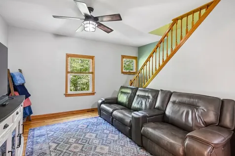 35 West Elm Avenue Roselle IL 60172