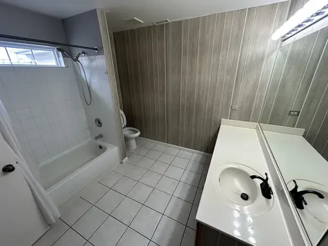 935 Viewpoint Drive Lake In The Hills IL 60156