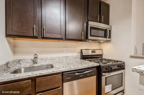 1504 North Dearborn Parkway Chicago IL 60610